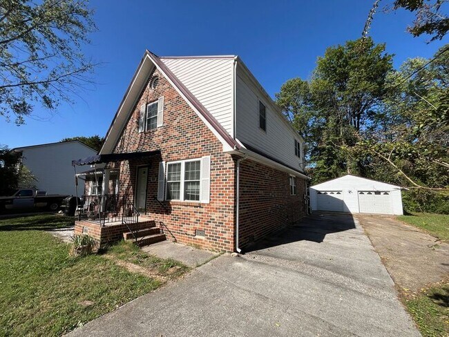 Foto del edificio - 6933 Robinson Dr