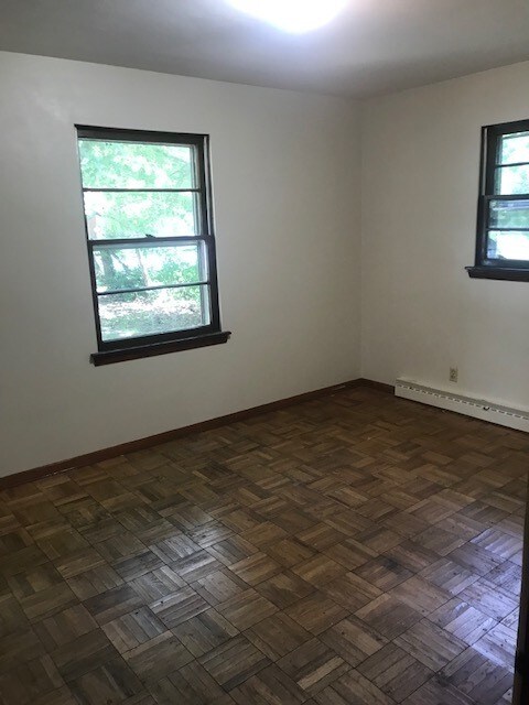 Building Photo - Rent to Own a nice 2 Bedroom 1 Bath Home