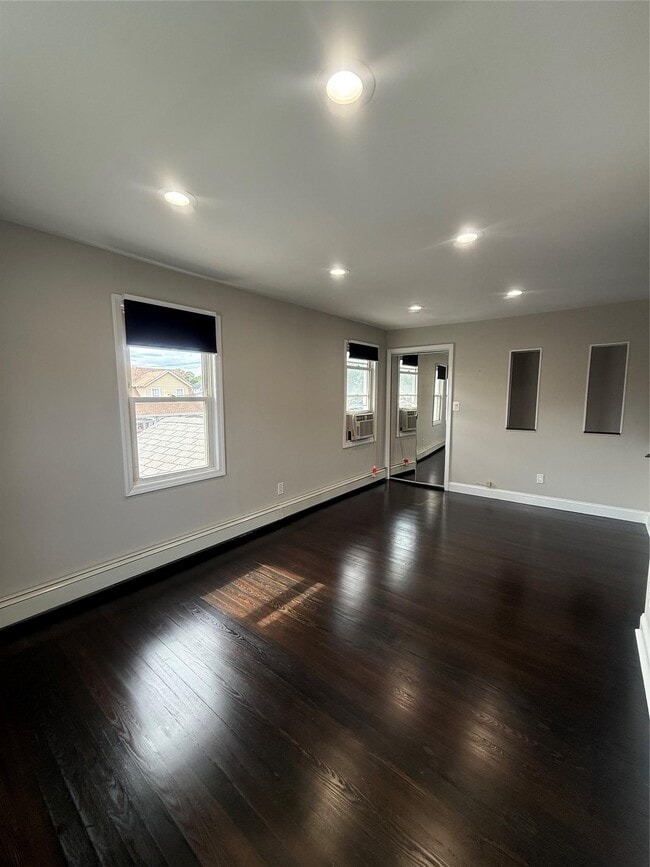 Building Photo - 2359 Bellmore Ave