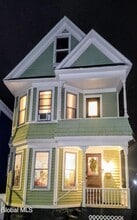 Building Photo - 11 Ingersoll Ave