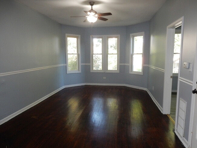 Foto del edificio - 6036 S Green St