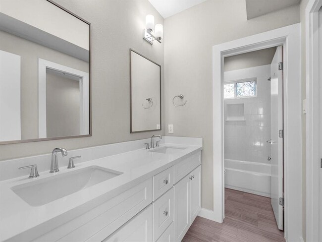 Foto del edificio - 2607 Huntington Creek Ln