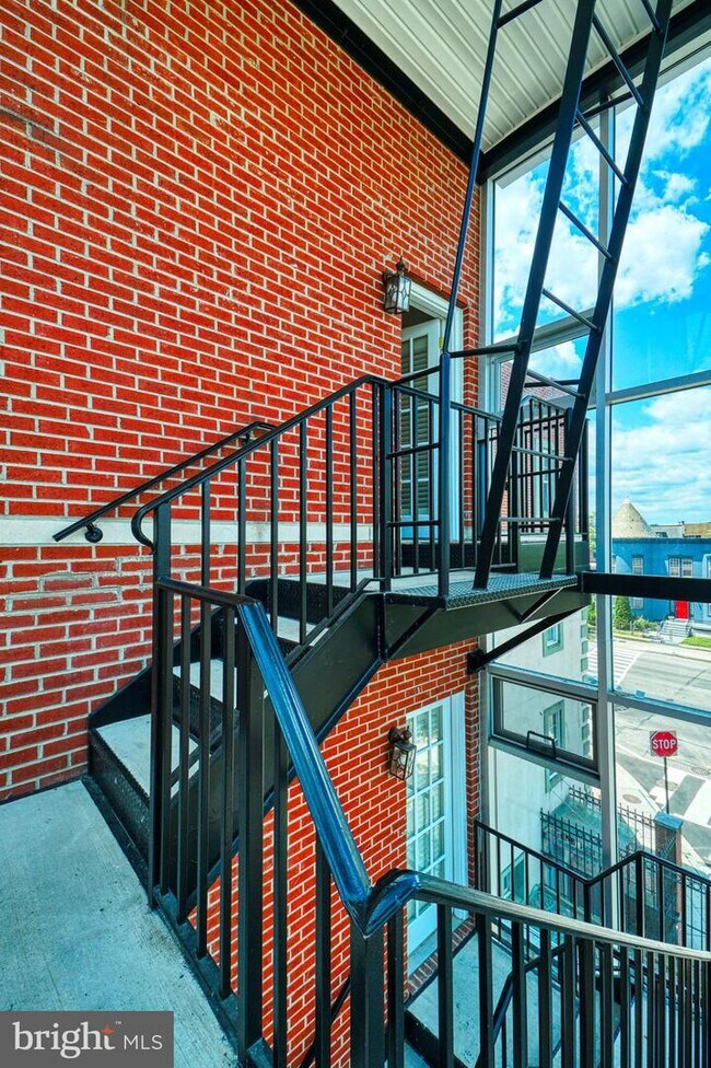 Building Photo - 3537 New Hampshire Ave NW