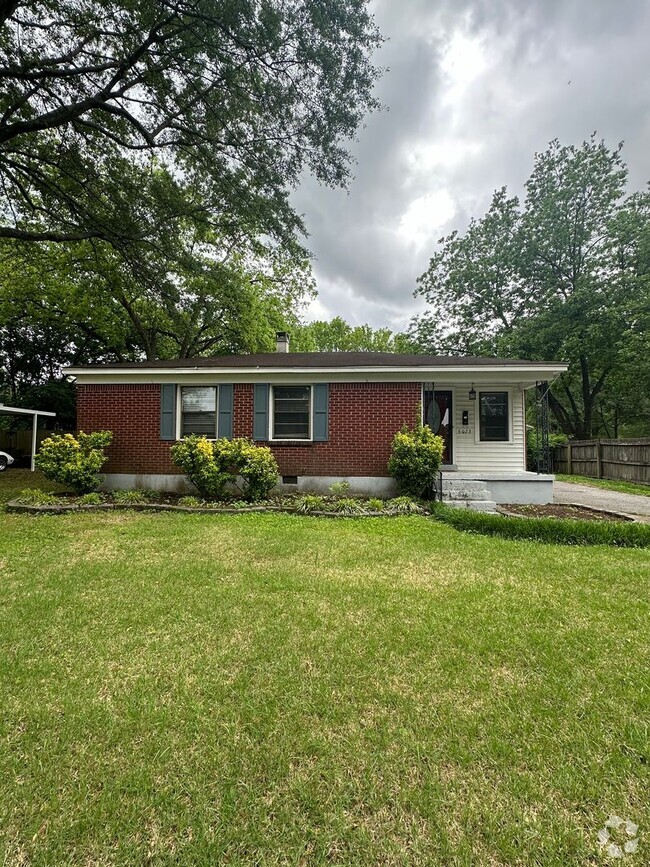 Building Photo - 5073 Hampshire Ave