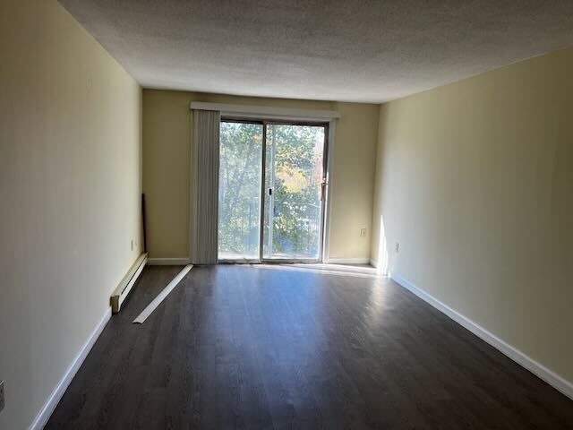 Foto del edificio - 40 Dinan Dr