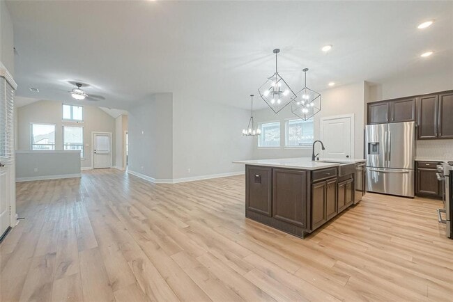Building Photo - 23722 Pullin Market Dr