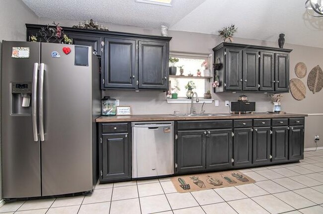 Foto del edificio - 4507 St Andrews Dr