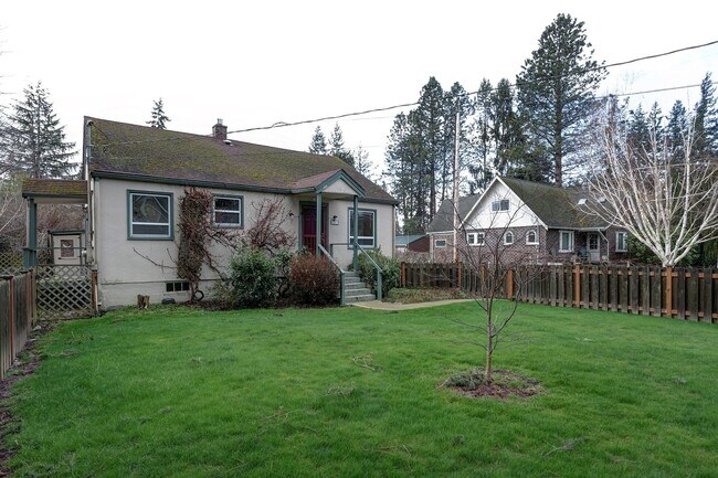 Foto del edificio - 2 Bed, 2 Bath Home in Historic Birchwood Neighborhood