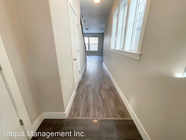 Foto del edificio - 3 br, 2.5 bath House - 1047 SE Leonel Lane