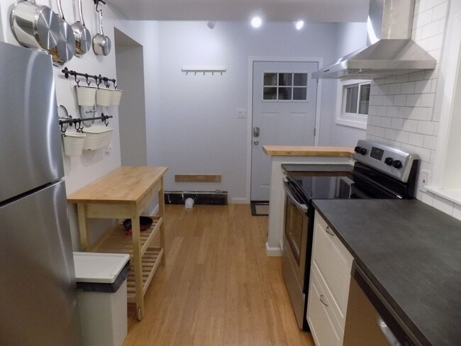 Photo - 3621 Childs St Apartment