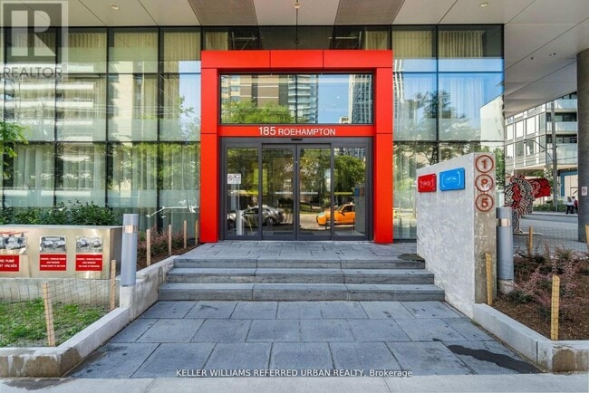 Building Photo - 185 Roehampton Ave