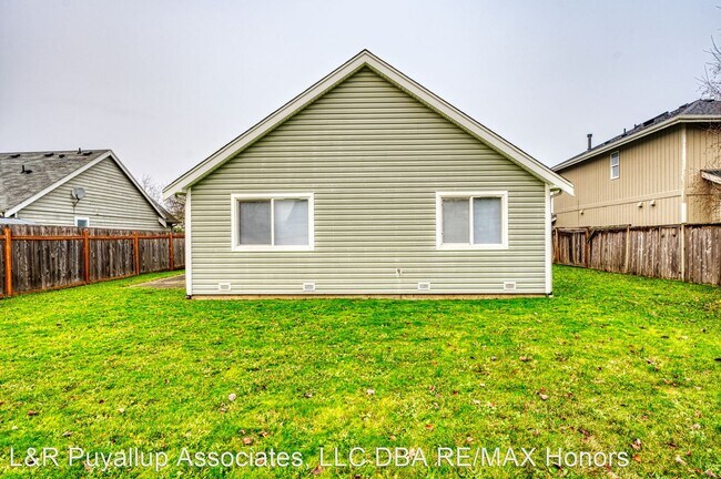 Building Photo - 3 br, 2 bath House - 521 Corrin Ave