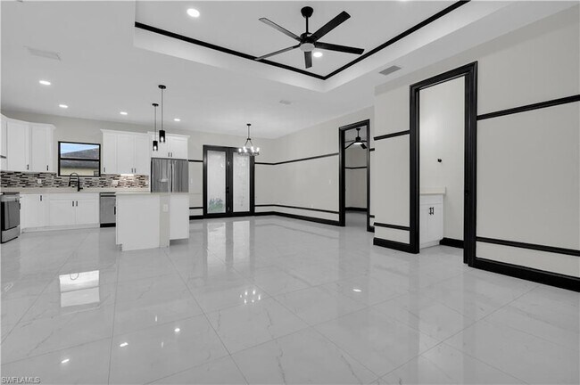 Foto del edificio - 727 Aletha Ave S
