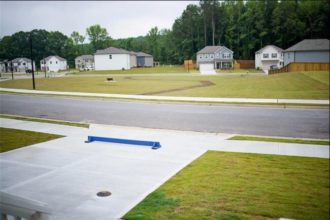 Building Photo - 245 Red Dragon Dr