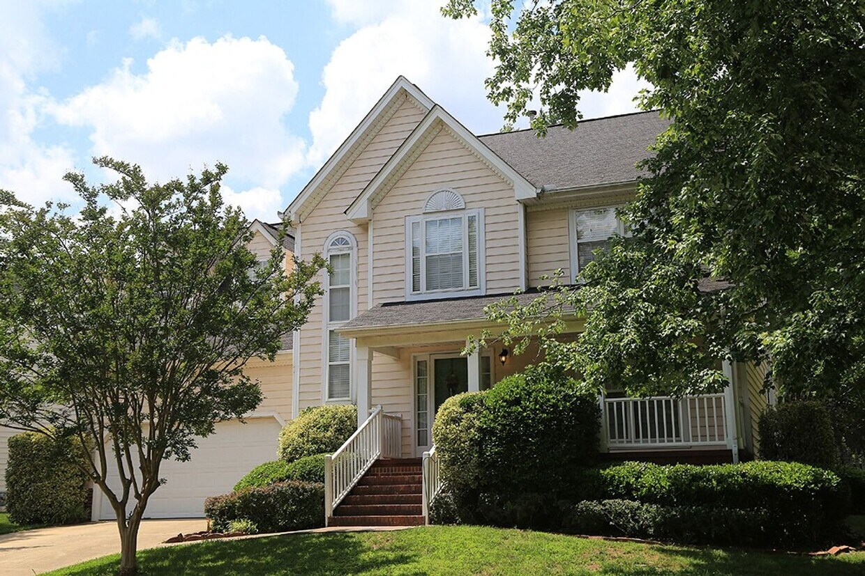 Primary Photo - Beautifully Updated Home in Desirable Scho...