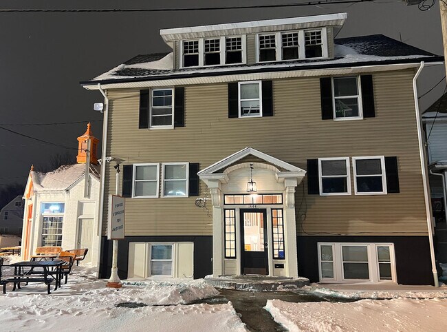 Foto del edificio - 1444 Woodland Ave NW