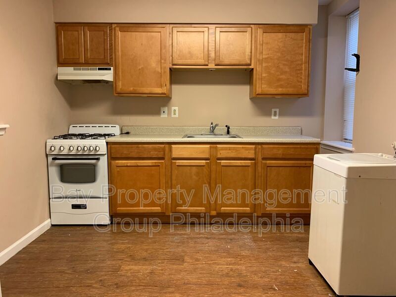 Primary Photo - 3035 Frankford Ave