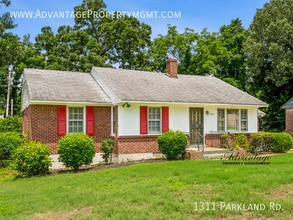 Building Photo - 1311 Parkland Rd