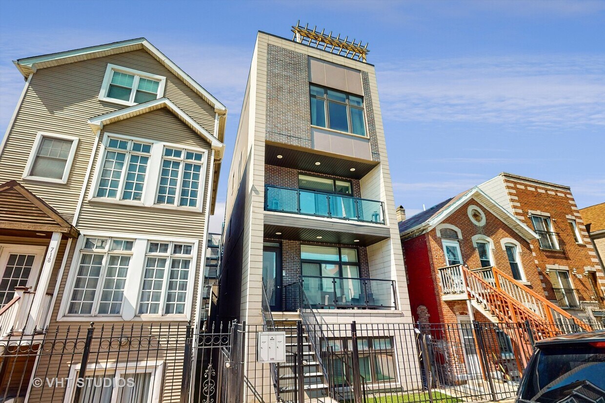 Foto principal - 720 N Willard Ct