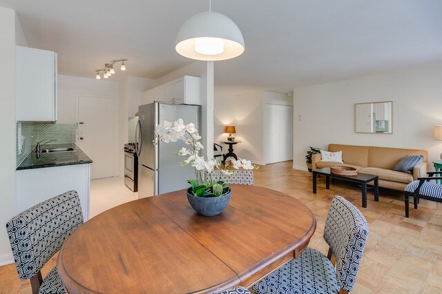 Foto del edificio - 922 24th St NW