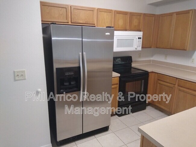 Foto del edificio - 6142 Olivedale Dr