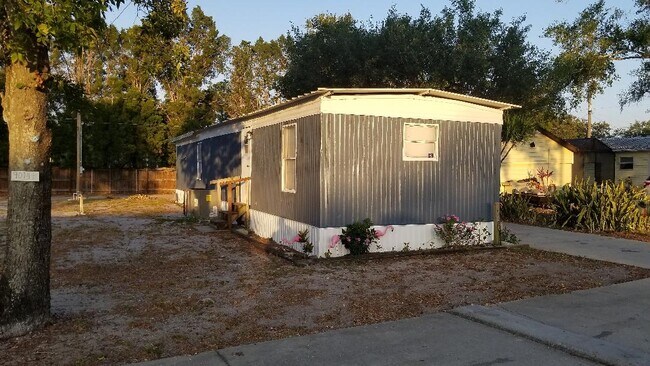 Building Photo - 9014 Wiggins Rd