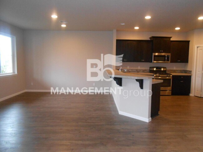 Foto del edificio - Newer NW Portland/Bethany Home Located In Abby Creek!