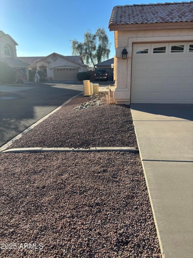 Foto del edificio - 2221 E Union Hills Dr