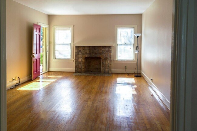 Building Photo - 4127 Prescott Ave