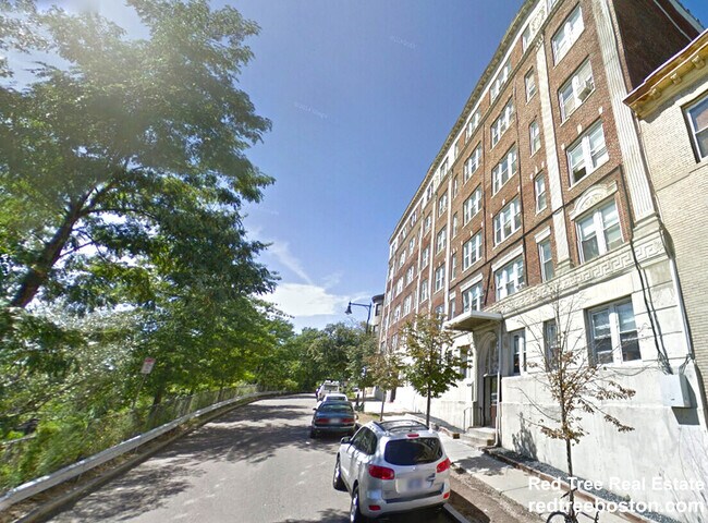 Foto del edificio - 1687 Commonwealth Ave