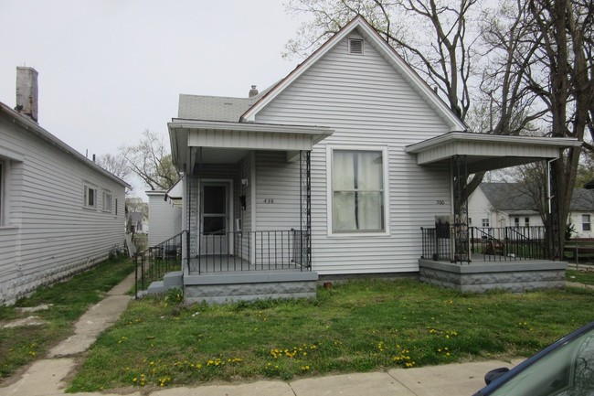 Building Photo - 500-500 2nd Ave