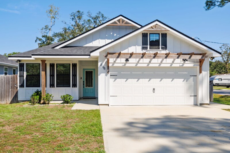Foto principal - 2398 Fairburn St