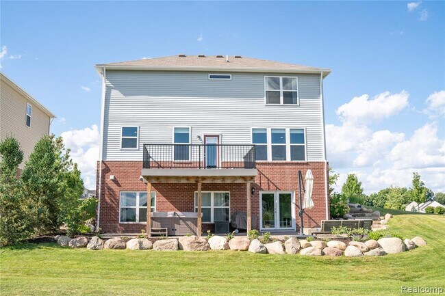 Foto del edificio - 57901 Russet Ln