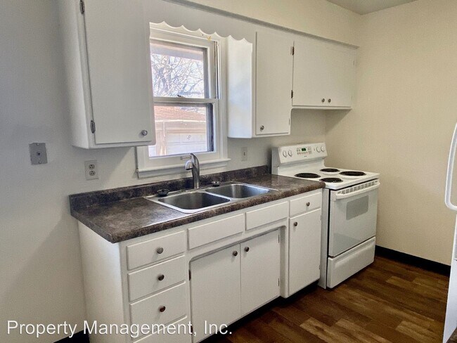 Building Photo - 2 br, 1 bath House - 4615 S 48th Street