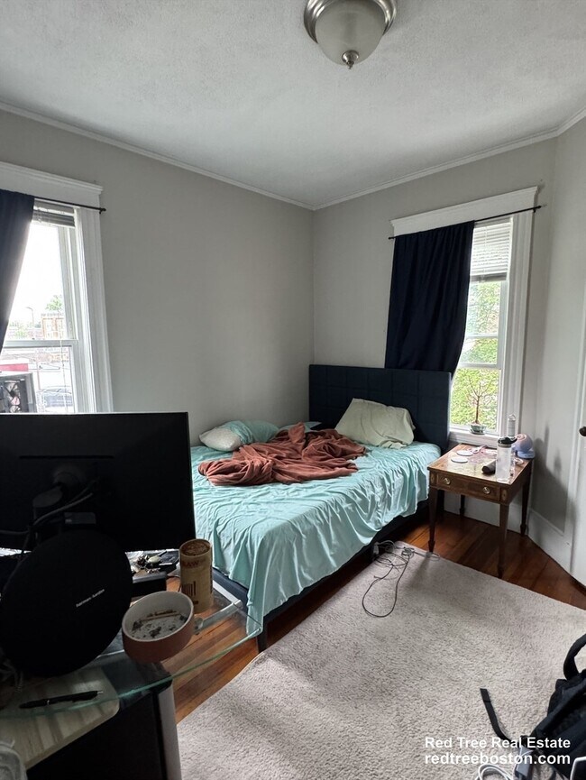 Foto del edificio - 36 North Beacon St