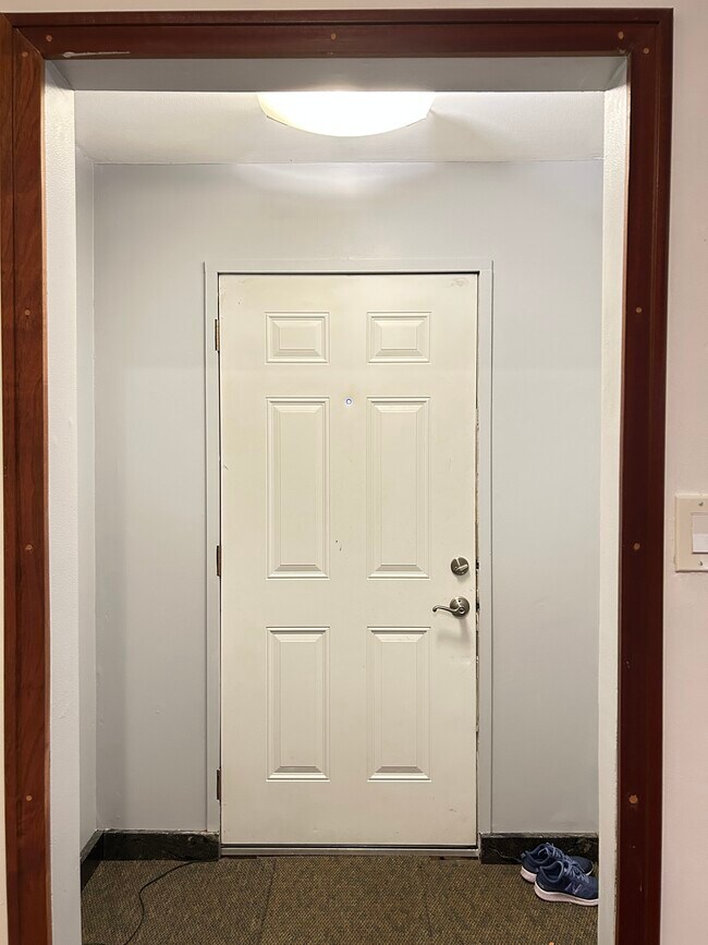 Puerta principal - 118 Bates St NW