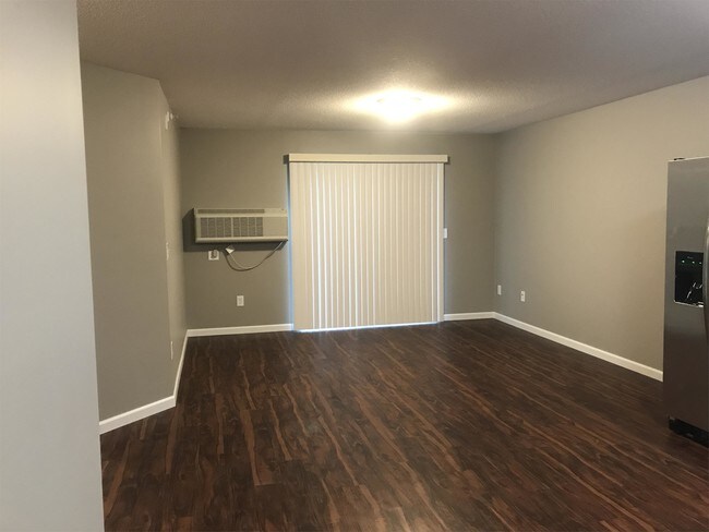 Building Photo - 401 S Tower Rd