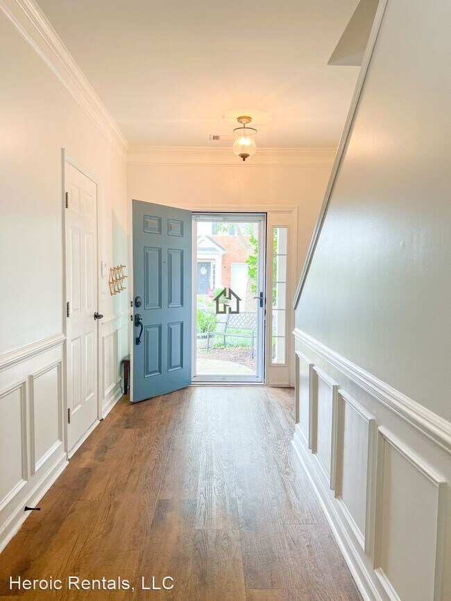 Foto del edificio - 3 br, 3.5 bath House - 702 Calle Place
