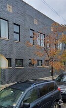 Building Photo - 529 N Ashland Ave