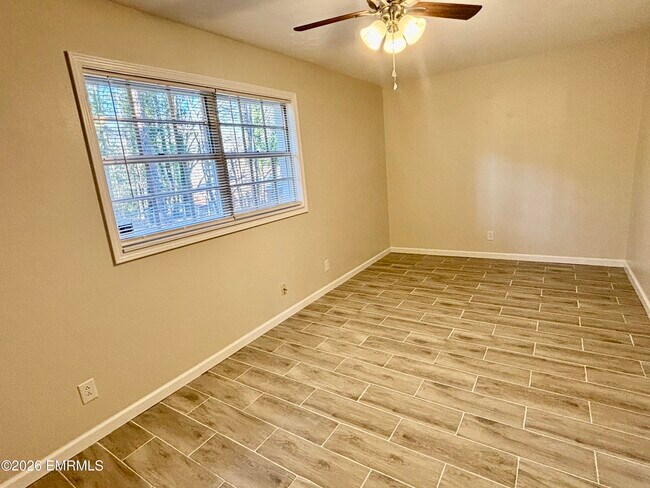 Foto del edificio - 5725 19th Ave