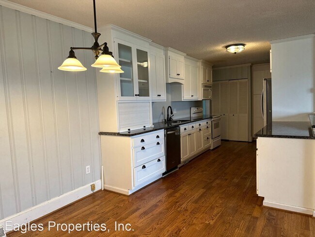 Building Photo - 3 br, 1.5 bath House - 803 Princeton Road