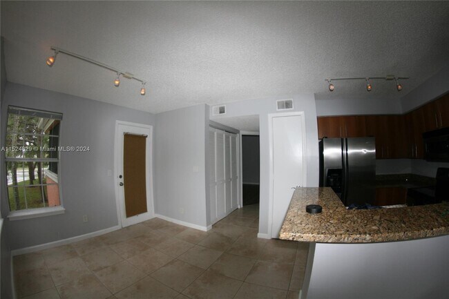 Foto del edificio - 1165 Crystal Way