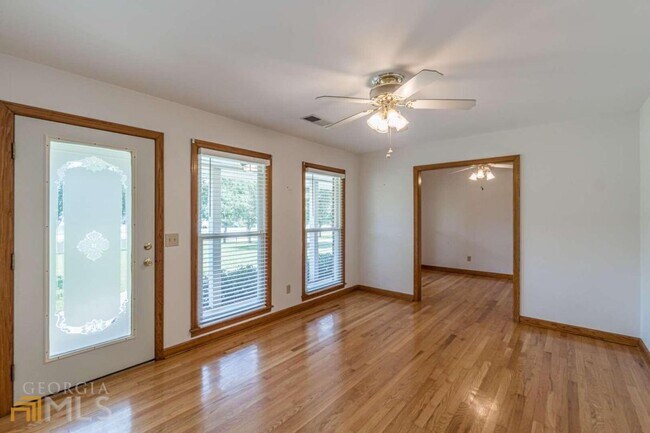 Foto del edificio - 3105 Bethelview Rd