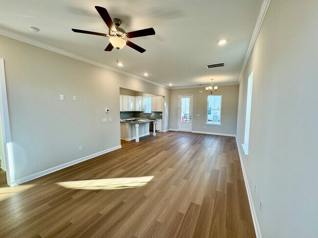 Foto del edificio - Discover Coastal Living at Its Finest in Marketview, Market Common – Now Leasing!