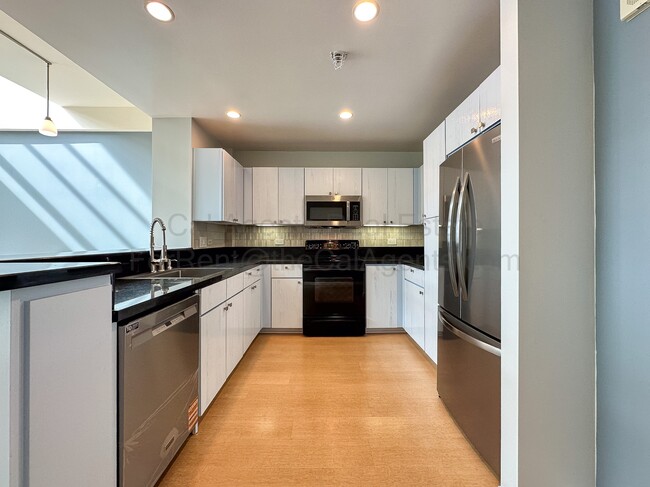 Photo - 1 Lakeside Dr Townhome