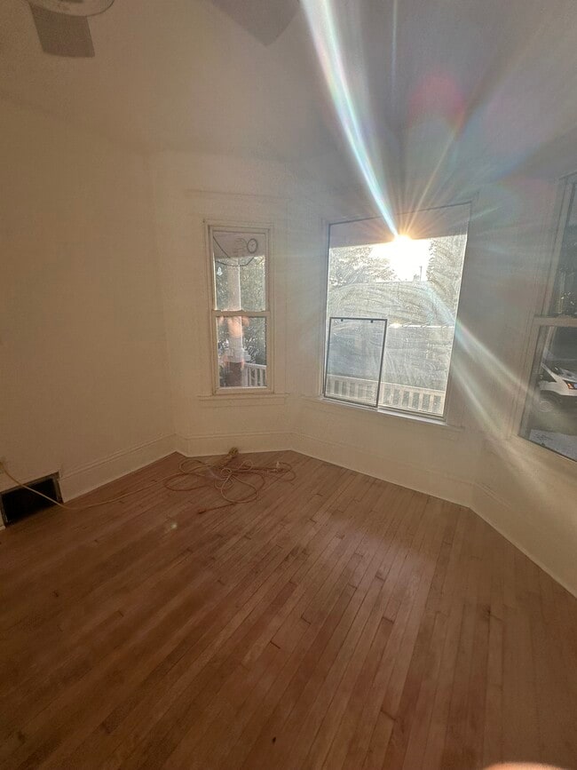 932 S 4th St, Milwaukee, WI 53204 House Rental in Milwaukee, WI