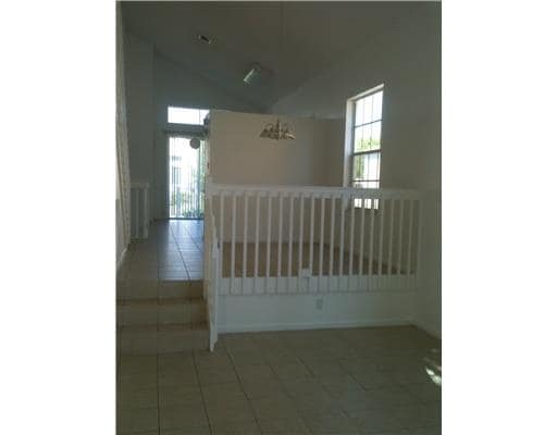 Building Photo - 9829 Scribner Ln