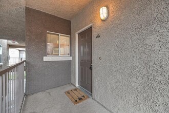 Building Photo - 10001 Woodcreek Oaks Blvd