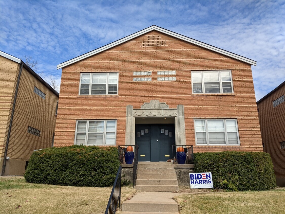 5807 Devonshire Ave Unit A, Saint Louis, MO 63109 Apartments in Saint