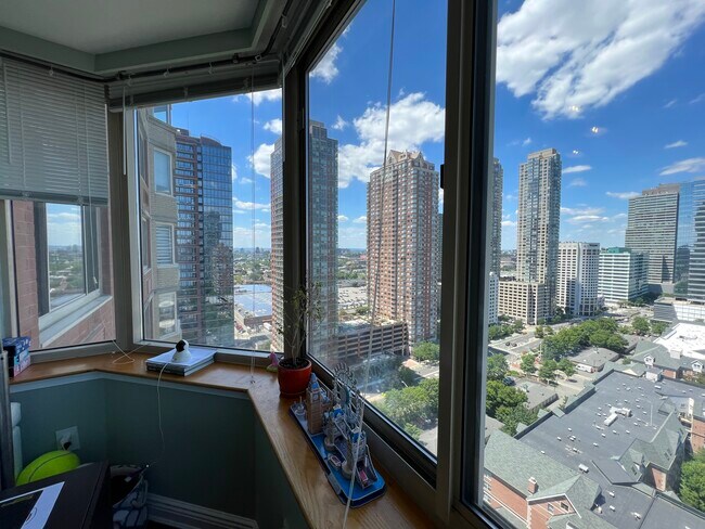 Foto del edificio - 1 2ND St